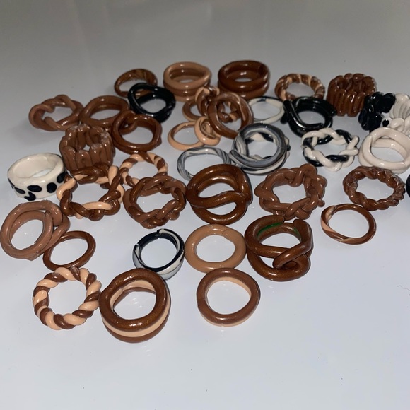 Chunky clay rings - neutral set of 5 - Picture 4 of 10